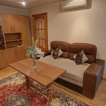 Apartment по улице большая васильковская, 129 Kyiv